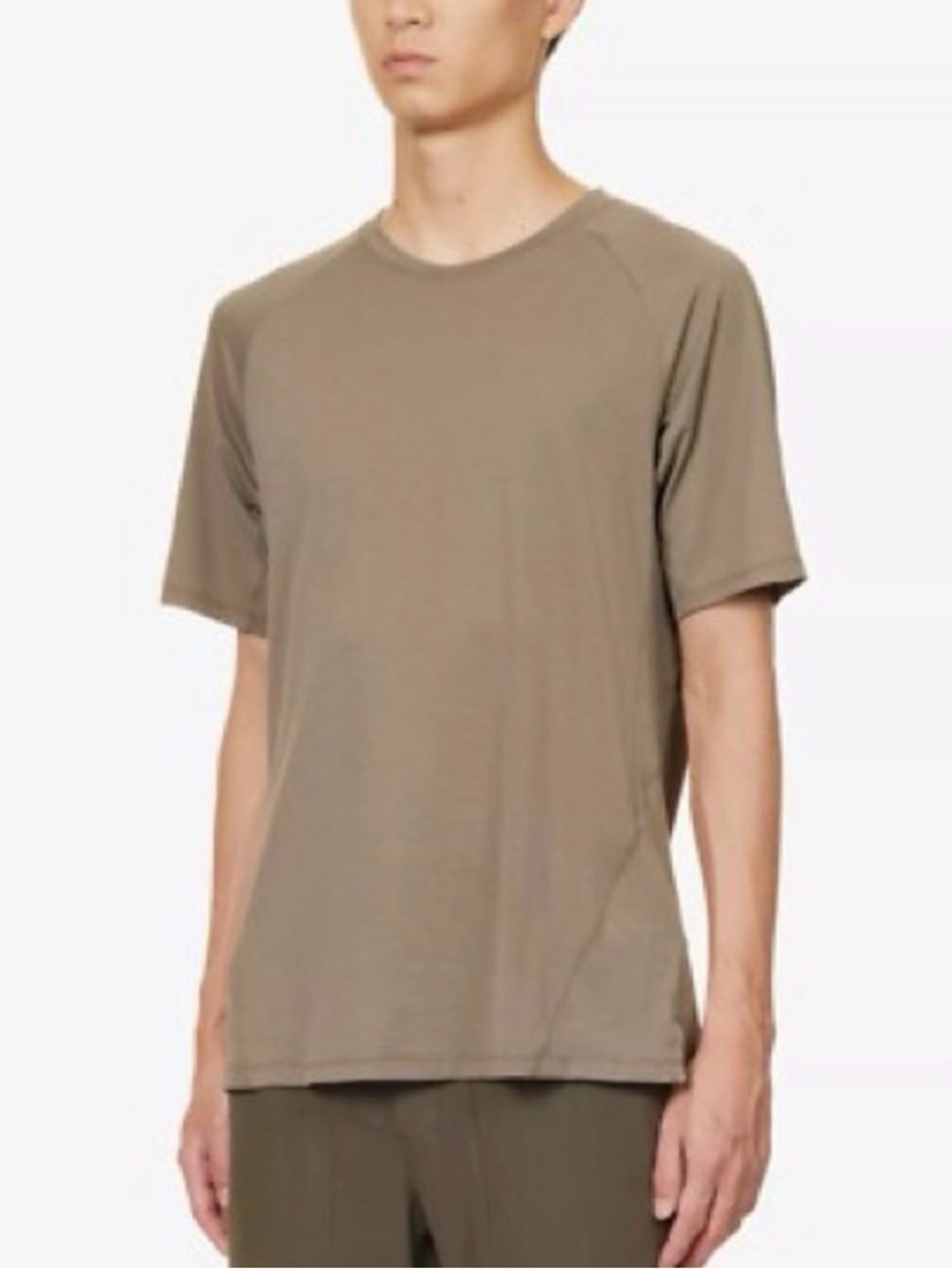 Lululemon 5 Year Basic Tee Shirt in Tan | Beige Size Mefium